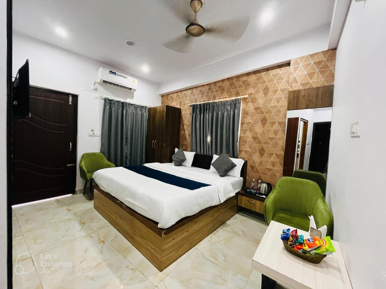 Hotel Vinayak Plaza Varanasi Exterior foto
